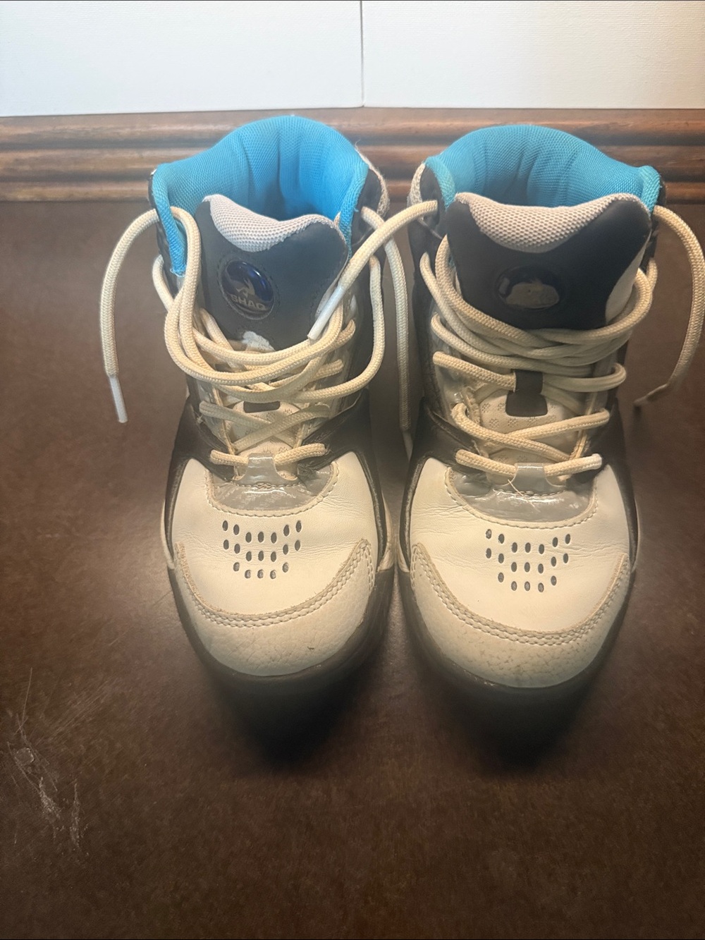 SHAQ Motivate Kids Basketball Shoes Size 2 Black White Blue